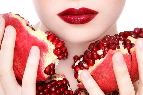 فواید انار و فواید میوه های مفید برای پوست